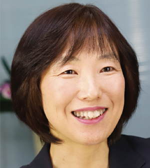 東北萬国社 社長　中村 明子さん